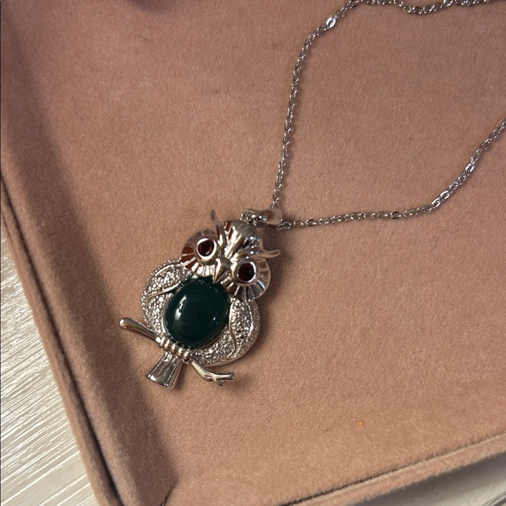 Vintage Sterling Silver Jade & Garnet Owl Pendant Necklace